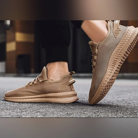 Designed 2020 Beige Mesh Men's Sneakers Rubber Sole Ultralight Non-slip Sz 45 - Picture 10 of 10